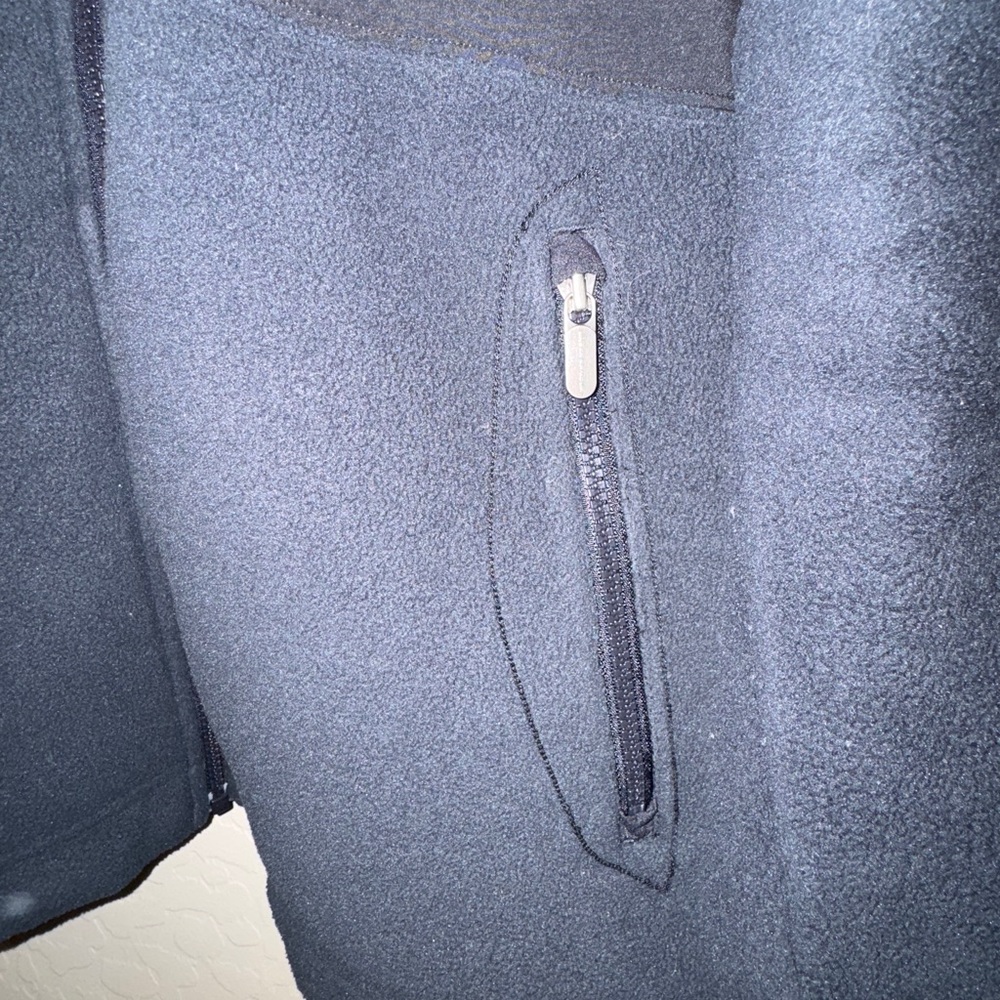 Under Armour Black Jacket - Picture 4 of 9